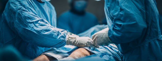 Enthusias Ein Mann whrend einer Knie Operation ar 31 v 7 10fda528 57ce 463e 80e2 53685dd2724f 3